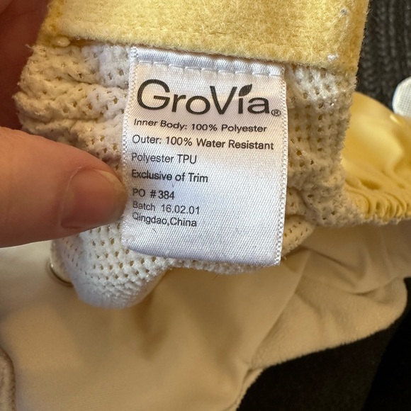 Gro Via Hybrid Cloth Diapers with extra inserts - Picture 5 of 11